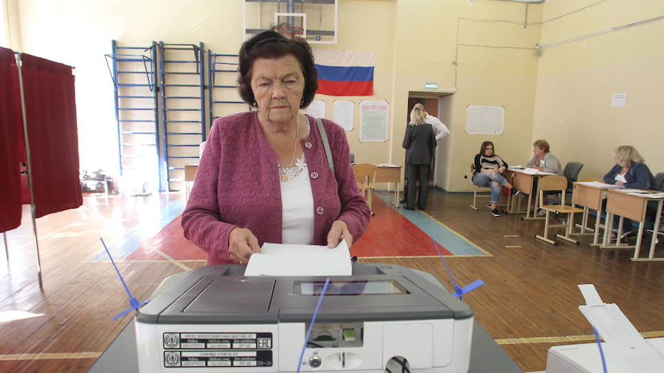 Депутаты городской думы отказались рассматривать инициативу нижегородцев, которые зарегистрировали 2 тыс. подписей за возврат прямых выборов мэра – их не проводят с 2010 года