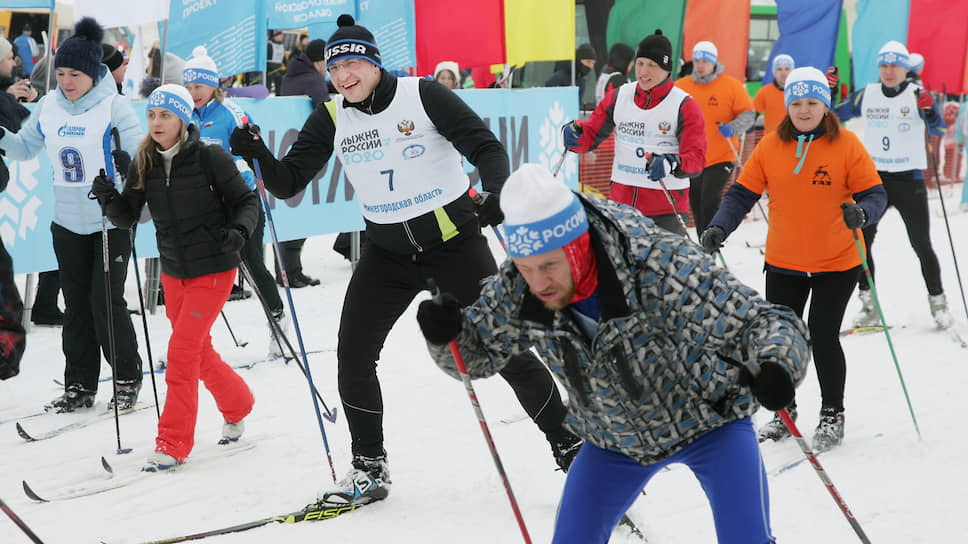 Участие губернатора Нижегородской области давно стало традицией соревнований. На лыжне Глеб Никитин