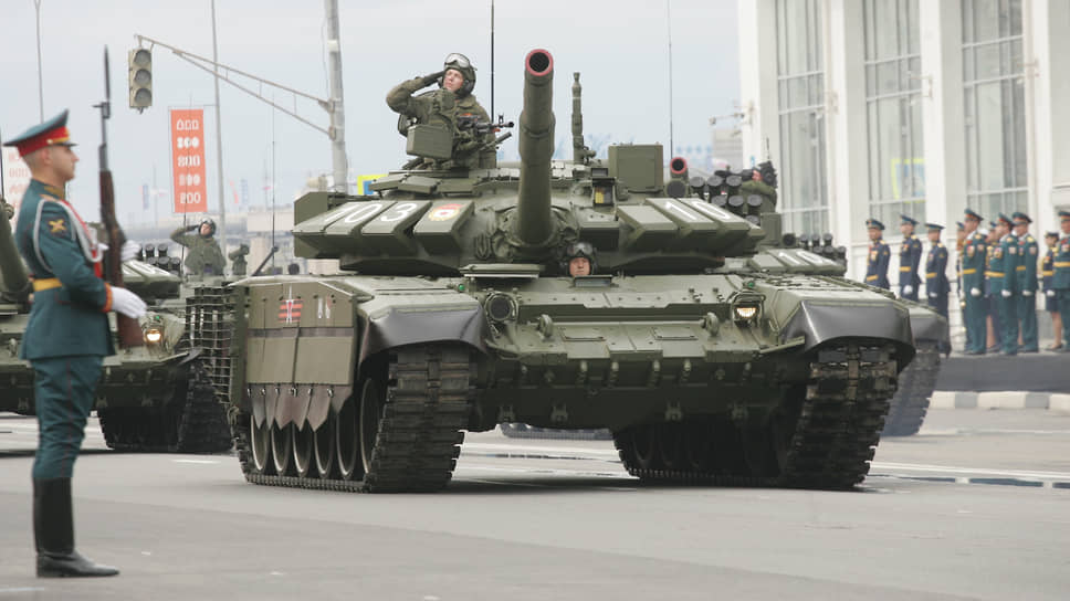 Хит любого военного парада – современный танк Т-90