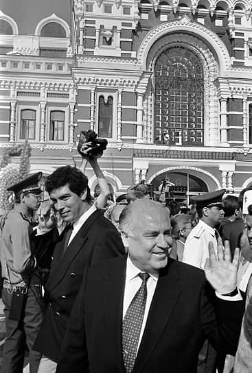 В 1996 году 100-летний юбилей той знаменитой выставки отметили открытием форума &quot;Будущее России&quot;, который посетил премьер-министр Виктор Черномырдин