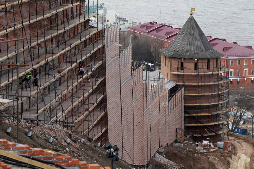 Восстанавливают к юбилею и главную архитектурную доминанту – нижегородский кремль