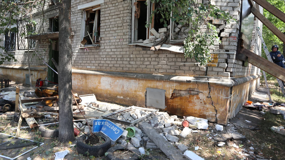 Сообщение о взрыве в доме №16 на улице Светлоярской поступило на пульт МЧС в 6:57