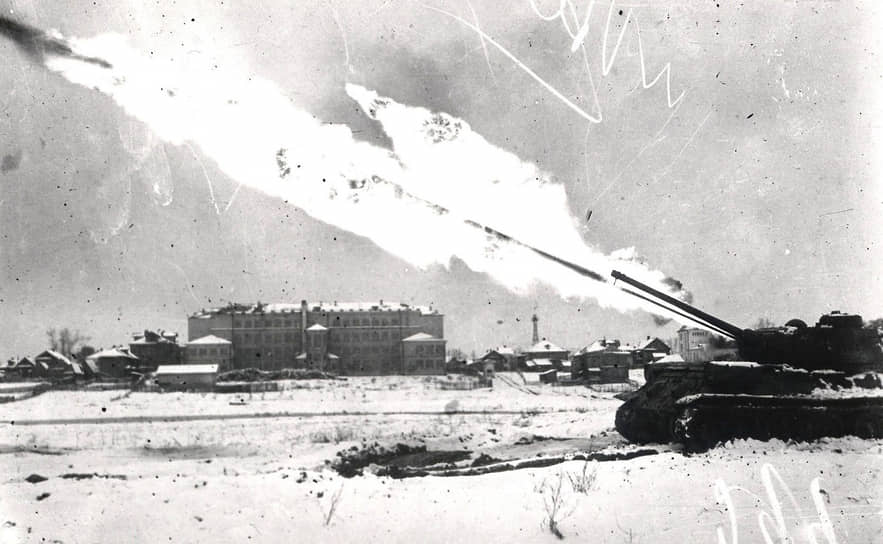 Танк Т-34 с огнеметом