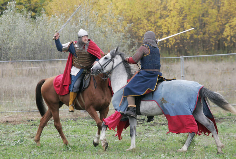 В средневековых войнах исход боя часто решался по результатам дуэли главных всадников
