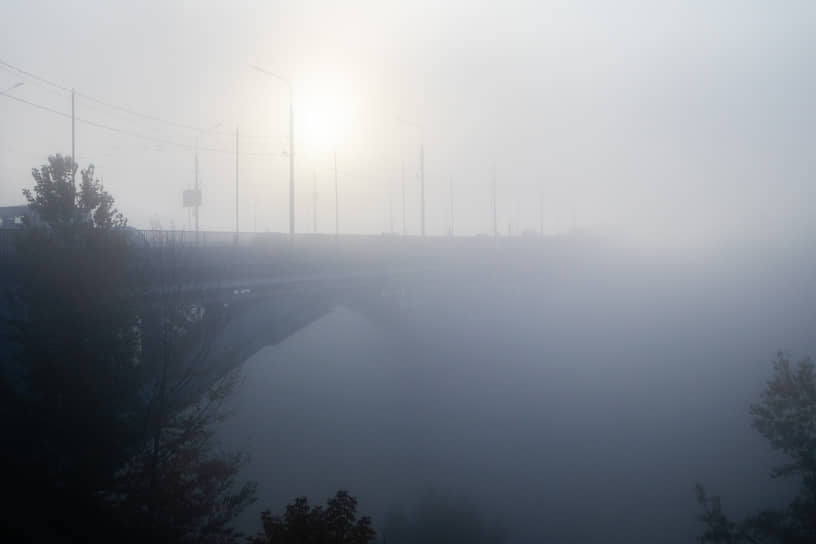 Привычные нижегородские улицы и мосты кажутся таинственными и даже мистическими