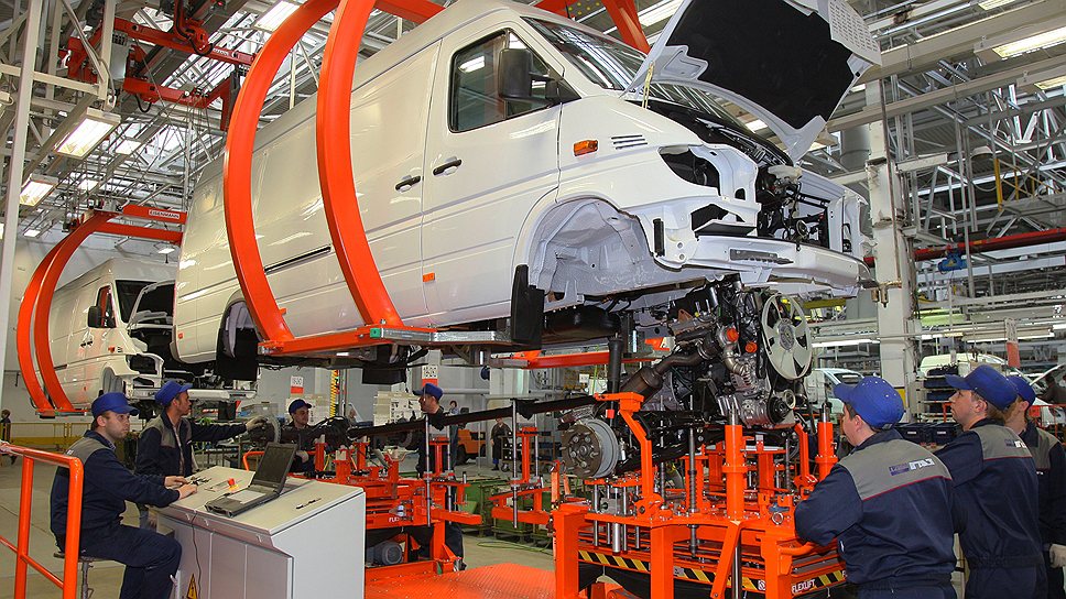 Запуск производства «Mercedes-Sprinter» на конвейере Горьковского Автомобильного Завода. Июль 2013 год.
