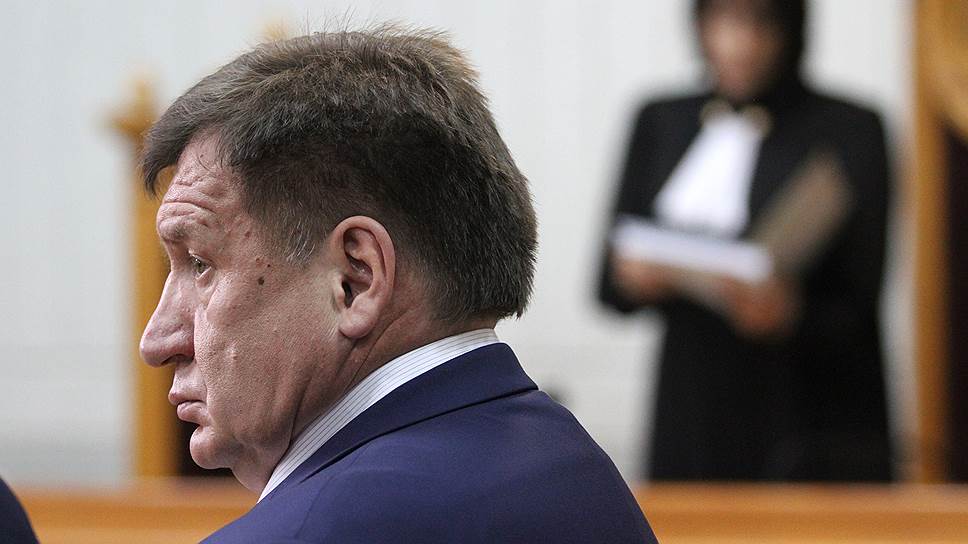 Новосибирский облсуд решил, что у избиркома имелись основания для отказа Ивану Старикову в регистрации кандидатом в губернаторы