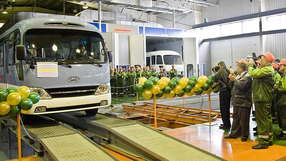После четырех лет работы «КузбассАвто», предприятие по сборке автобусов и грузовиков Hyundai, завершает свой путь банкротом с долгом более 1 млрд руб.