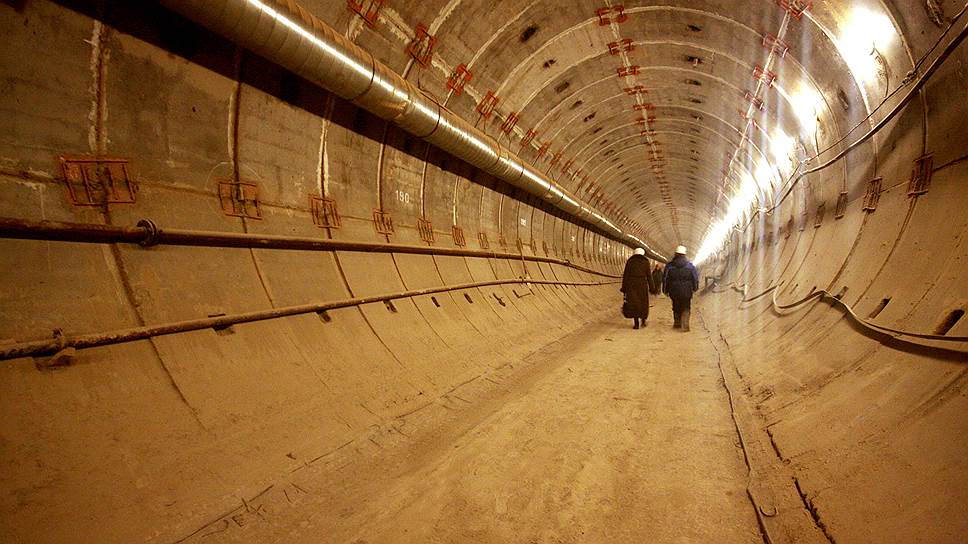 На строительство новосибирского метрополитена нужно не менее 
20 млрд рублей