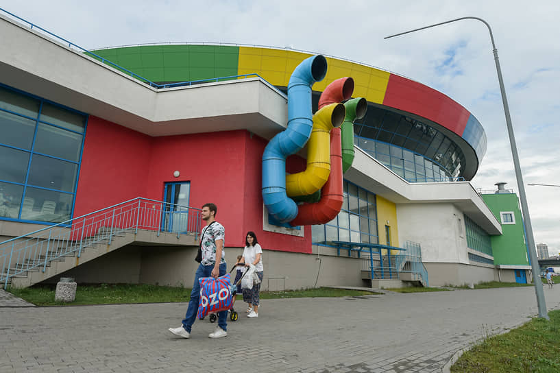 Эксперты не ждут высокого спроса на здание новосибирского аквапарка, учитывая низкие темпы восстановления экономики в условиях пандемии