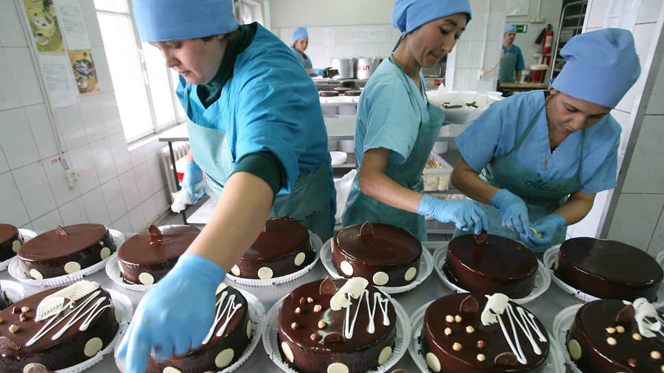 В кризис сибиряки предпочитают экономить на пирожных, говорят участники рынка кондитерских изделий, отмечая снижение спроса на 15%