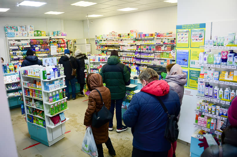Товарооборот Новосибирской аптечной сети за неделю вырос на 22% .