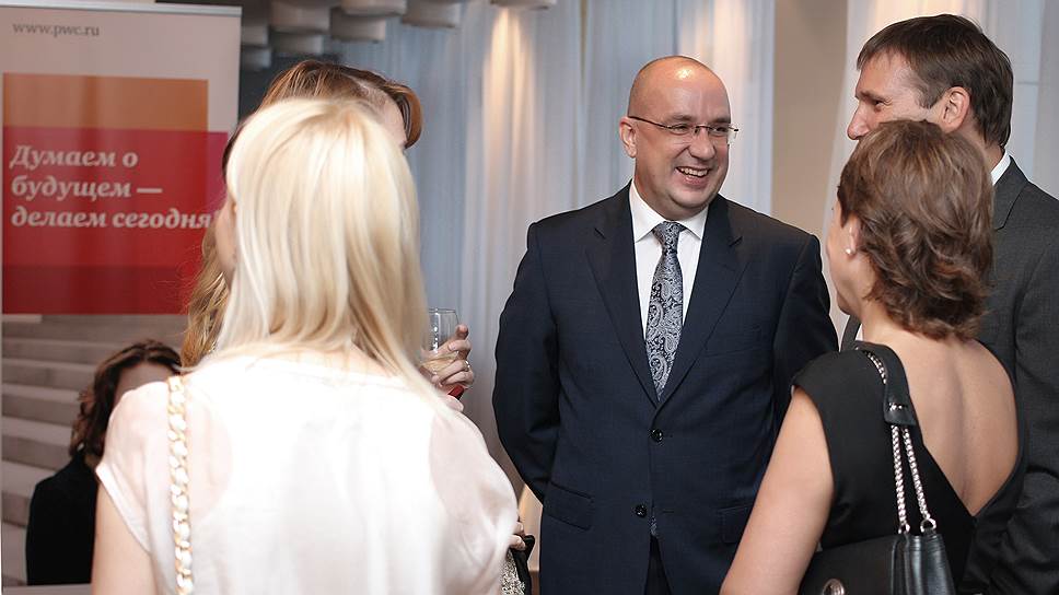 Директор сибирского филиала компании «МегаФон» Алексей Тютин (в центре)