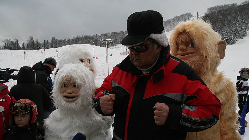 Аман Тулеев на первом праздновании «Дня снежного человека» в Таштаголе, 2010 год.