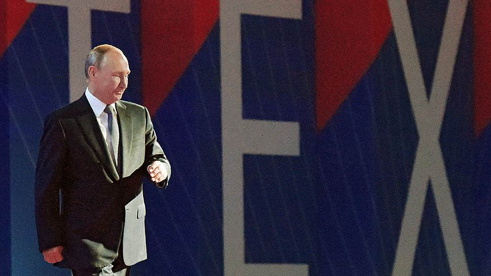 Во вторник Владимир Путин прилетел из Кемерово в Новосибирске, где выступил на форуме «Технопром»