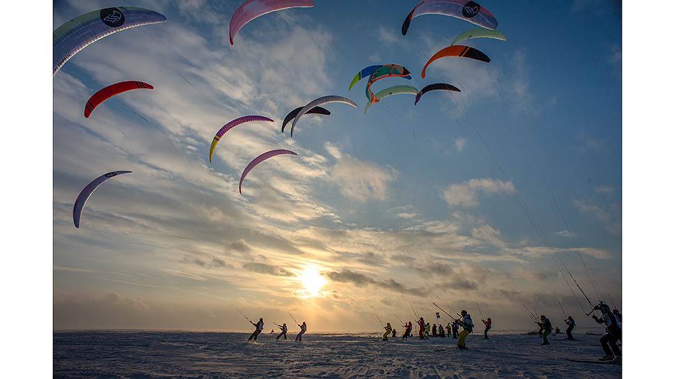В этот раз соревнования проходили на пляже Бумеранг под Новосибирском с 27 ноября по 3 декабря 