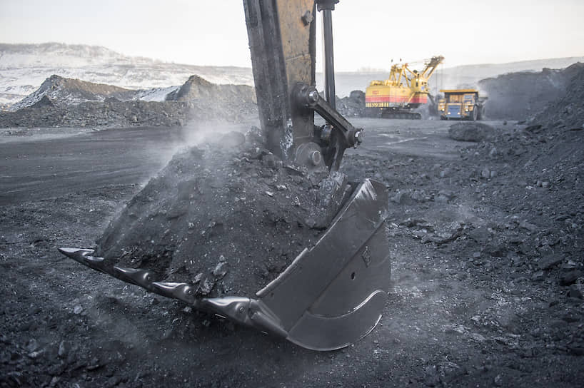 Компания ведет добычу антрацита на месторождениях Горловского угольного бассейна в Искитимском районе Новосибирской области
