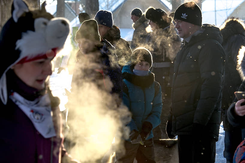 Зрители чемпионата Новосибирской области по снежным дисциплинам ездового спорта