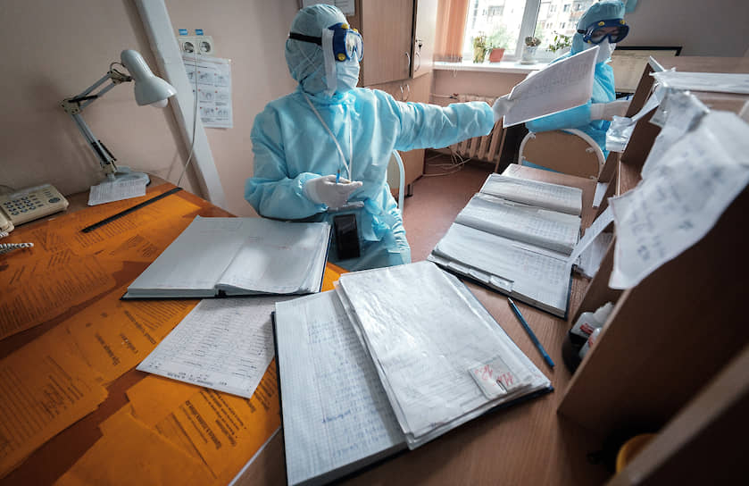 На сегодняшний день в инфекционных стационарах Новосибирска остаются более 2,2 тыс. взрослых пациентов с установленным диагнозом и подозрением на вирус