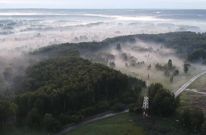 Туман в окрестностях рабочего поселка Кольцово, Новосибирской области
