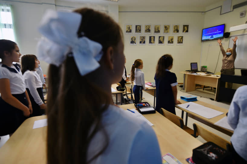 В Сибири власти рассматривают возможность продления осенних каникул для школьников