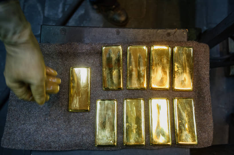 Новосибирский аффинажный завод (АО «НАЗ») сообщил о росте выручки в 2020 году почти в три раза — до 10 млрд руб. Переработка золота, по оценкам компании, увеличится до конца года на 54% (до 25 т), серебра — на 68% (до 50 т)