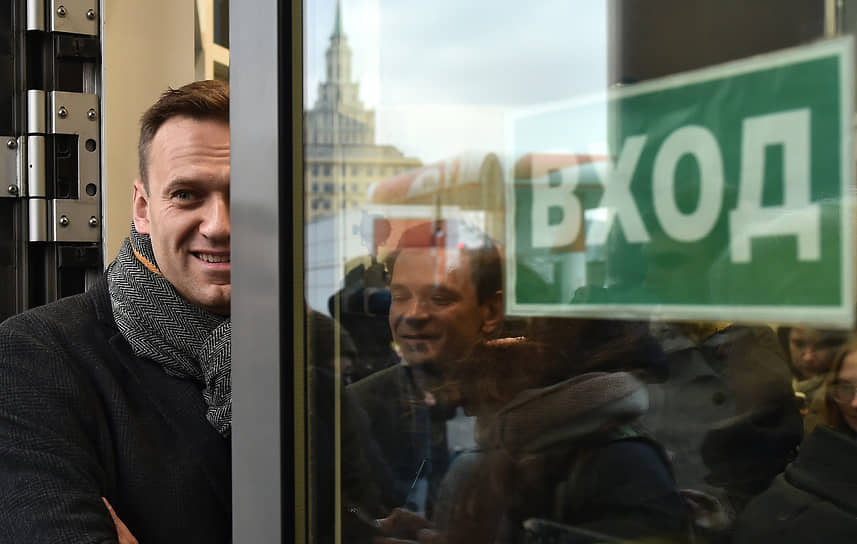 Транспортная полиция &lt;a href=&quot;/doc/4560174&quot;>не нашла отравляющих веществ&lt;/a> на одежде и в биоматериалах оппозиционера Алексея Навального
