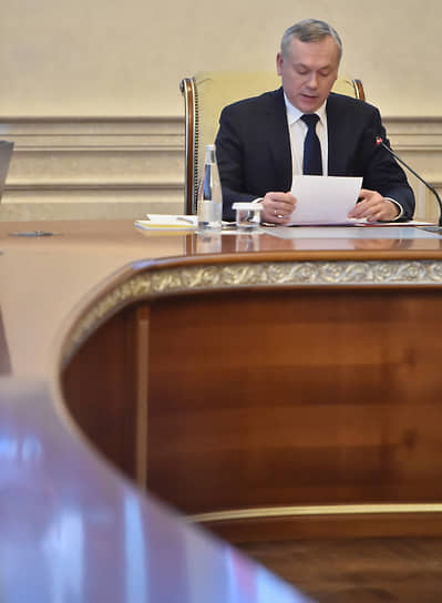 Губернатор Новосибирской области Андрей Травников во время заседания Правительства Новосибирской области
