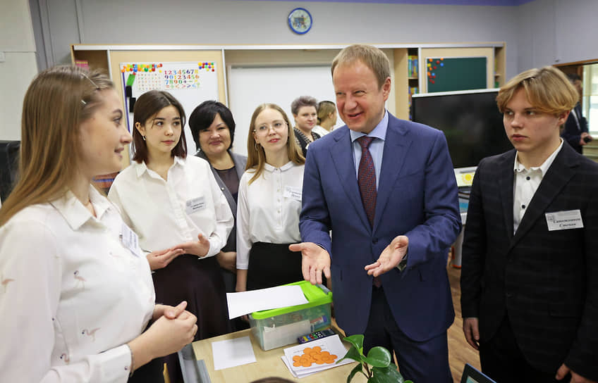 В Татьянин день губернатор Алтайского края Виктор Томенко встретился со студентами вузов Барнаула