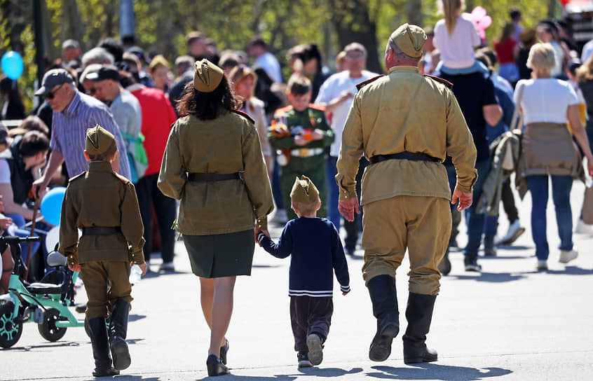 Празднование Дня Победы. Парад, посвященный 79-й годовщине Победы в Великой Отечественной войне в Барнауле