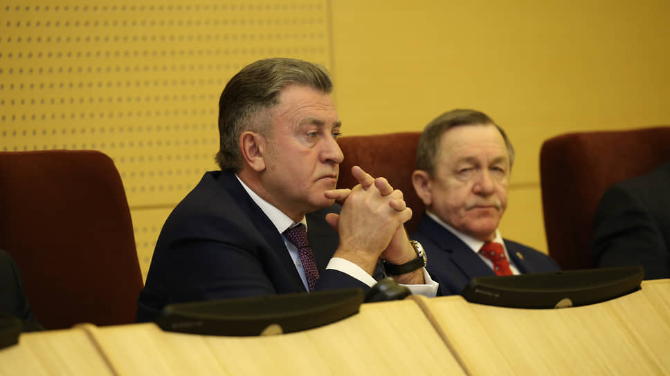 Андрей Шимкив отметил: «До марта, к моменту корректировки бюджета, наказы депутатов будут отработаны»