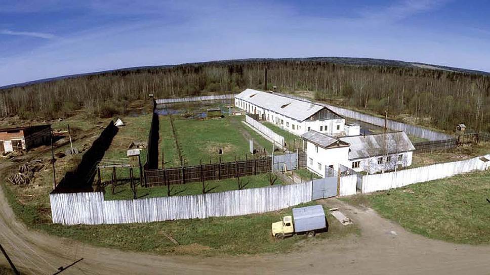 Зона сим. Красный берег Пермский край колония. Колония красный берег Соликамский район Пермский край. Пермь - 36 Барак особого режима. Посёлок сим Соликамский район ИК