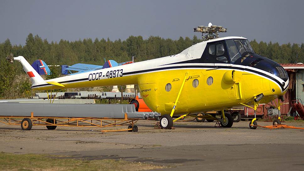 Этот двигатель оказался долгожителем. Его модификация АШ-62 ИР до сих пор используется на самолетах Ан-2. АШ-62 ИР был установлен и на реконструированный вертолет Ми-4.
На фото: реконструированный вертолет Ми-4.
