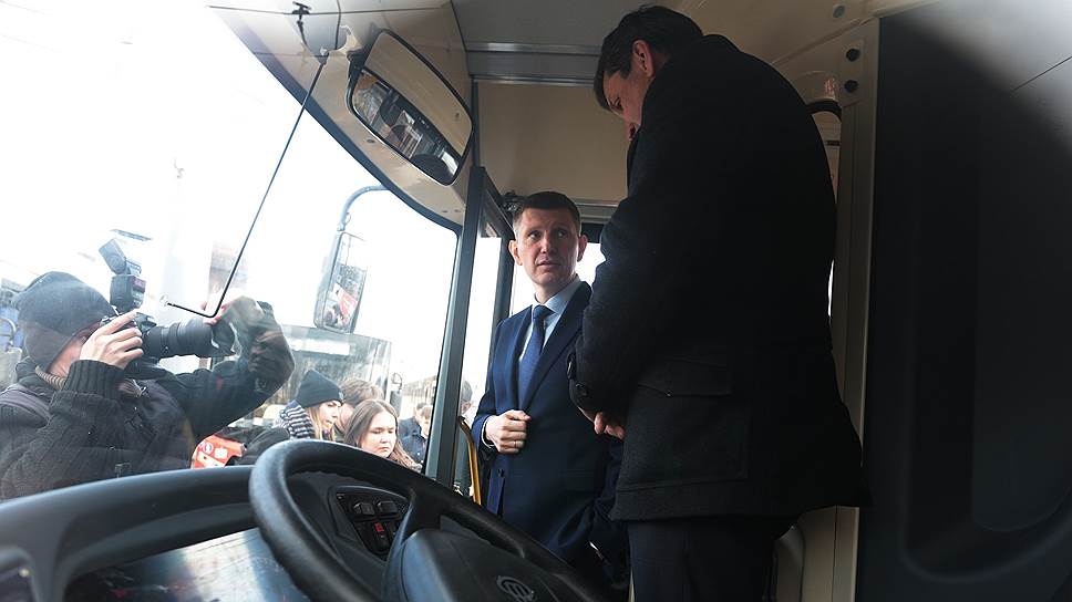 Максим Решетников считает также, что городским властям необходимо уделить внимание профессиональной подготовке водителей.