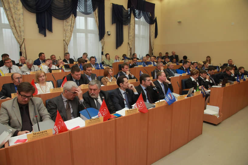 Работа заксобрания Пермского края 2-го созыва в здании политехнического университета
