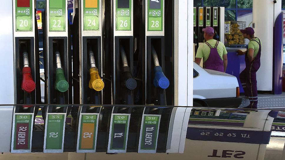 Тенденцию к снижению стоимости бензина может поддержать коррекция цен на нефть
