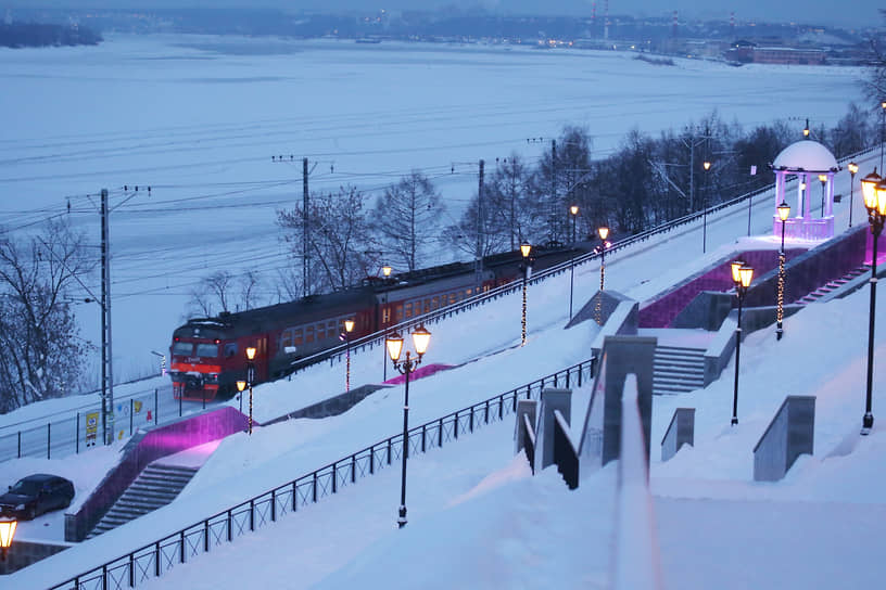 В январе было прекращено железнодорожное сообщение 
между станциями ПЕРМЬ I и ПЕРМЬ II 