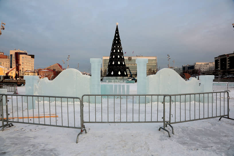 Из-за пандемии городские власти решили не возводить традиционный ледовый городок на эспланаде