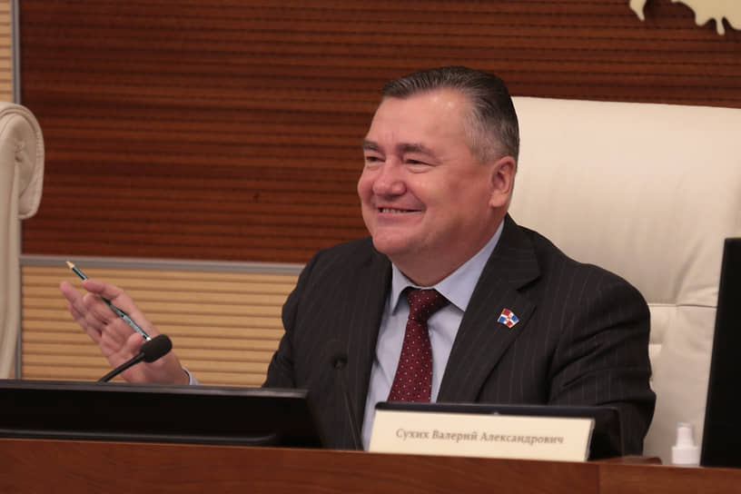 Спикером регионального парламента избран Валерий Сухих, возглавляющий парламент уже третий созыв