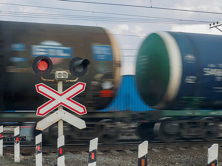 Согласно паспорту проекта, необходимо отклонить грузовые перевозки на параллельные направления, чтобы организовать скоростное движение на магистрали для пассажирских поездов «Аллегро»