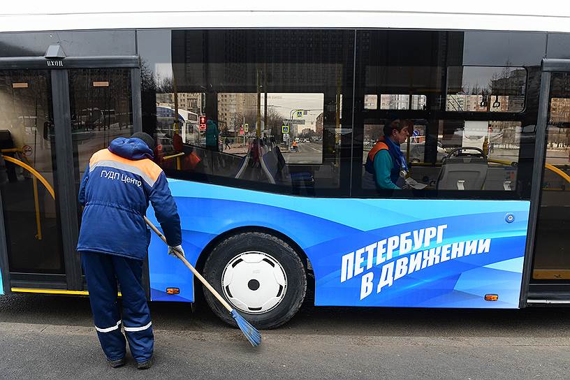 Средняя цена автобусов, произведенных в России, составляет 3–3,5 млн рублей. Один электробус обошелся Петербургу в 21,4 млн рублей