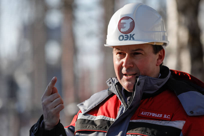 Президент ОЭК Владислав Антуфьев говорит, что на протяжении 2,5 лет компания осуществляет содержание и ремонт своих объектов в Ленобласти и обеспечивает электроснабжение потребителей при отсутствии необходимой выручки
