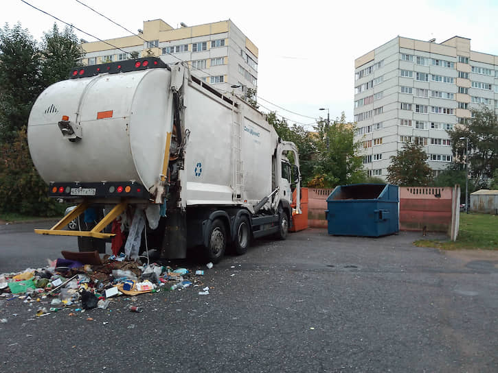 Из-за рассинхронизации с Петербургом у Ленобласти возникают сложности с контролем потоков городского мусора и получением данных о его объеме