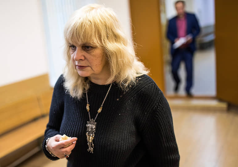 Ноябрь 2019 г. Адвокат Лидия Голодович перед заседанием Фрунзенского районного суда