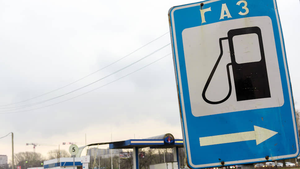 «Газпром» расставит сеть для автомобилистов