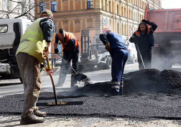 По сравнению с 2020 годом, в текущем году протяженность ремонтируемых дорог в Петербурге сократится более чем в 1,6 раза, до 89,5 км