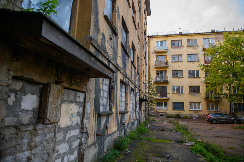 Заброшенные жилые дома в районе «Нарвской заставы»