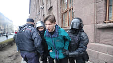 В Петербурге задержали 35 человек