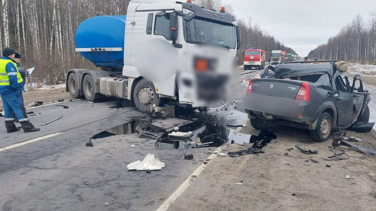 Смертельная авария с тягачом произошла в Кировском районе Ленобласти –  Коммерсантъ Санкт-Петербург