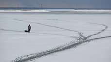Сотрудники МЧС России на выходных спасли со льда около 30 рыбаков в Ленобласти